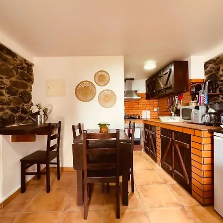 Madeira Inn The Typical House Calheta  Exterior photo